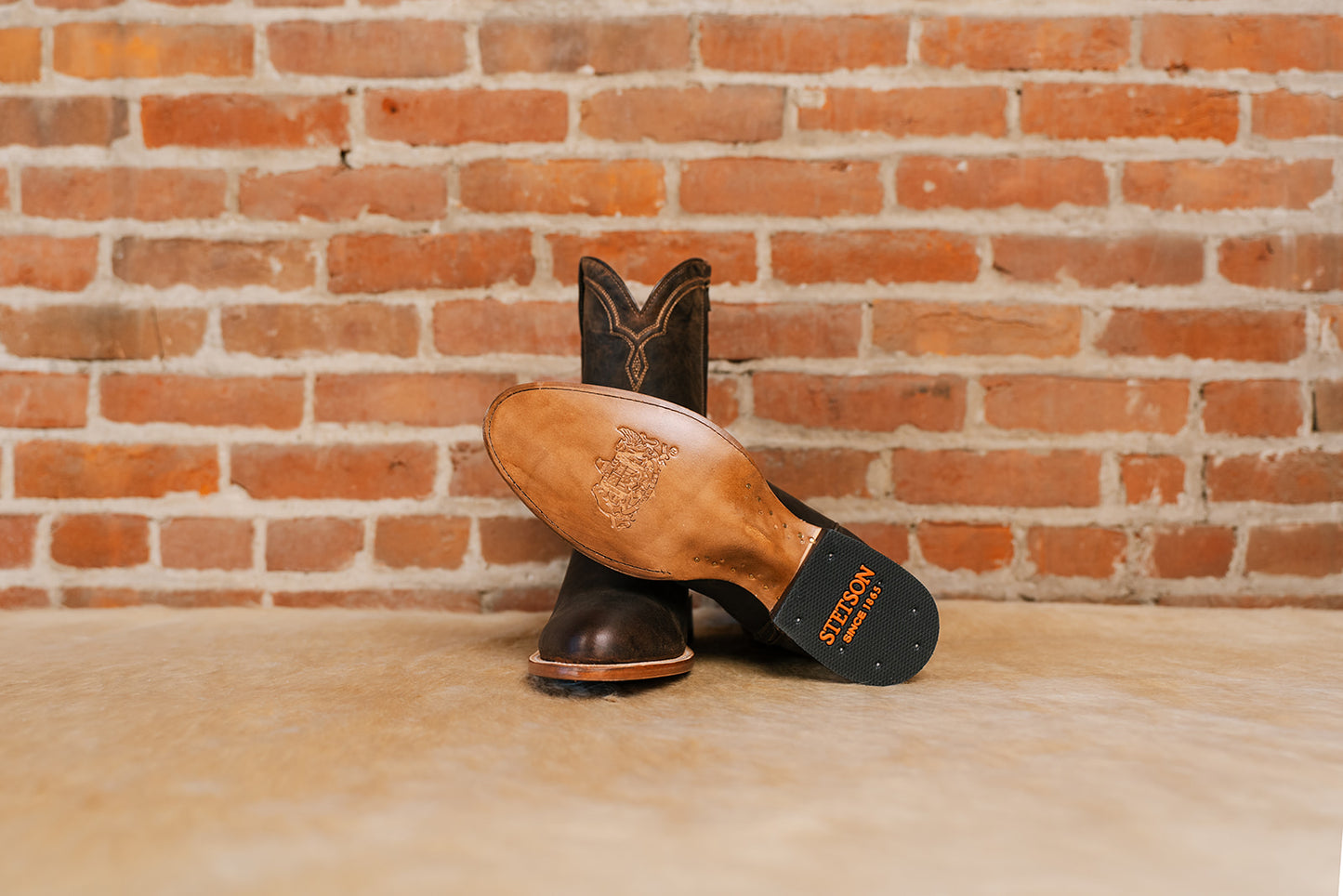 Rancher Zip Roper - Oiled Walnut
