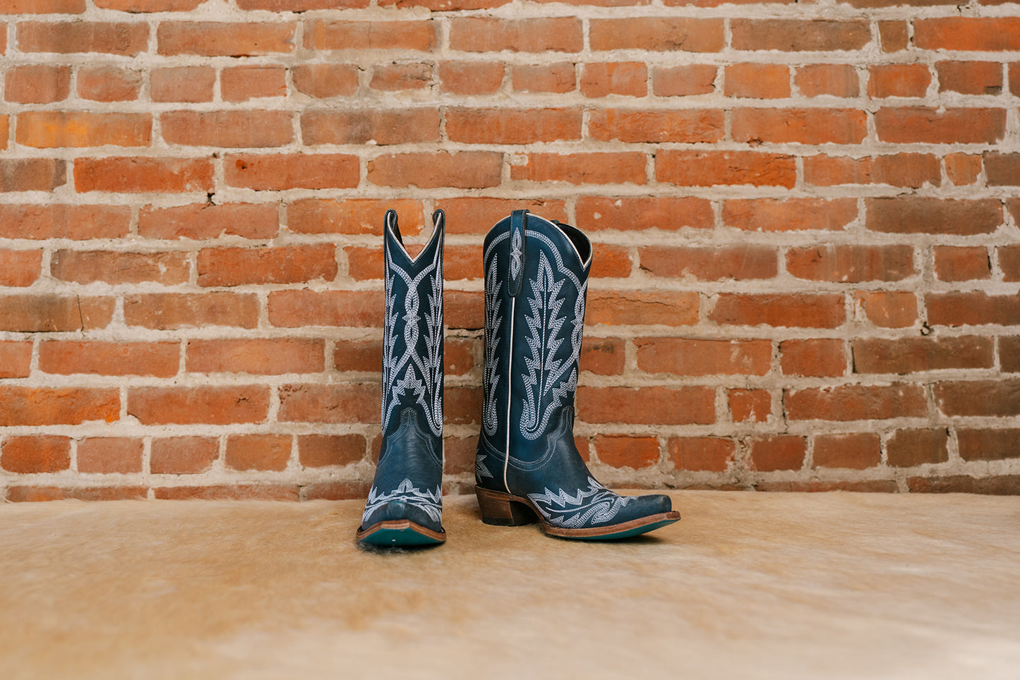 Lexington Boot - Distressed Midnight Blue