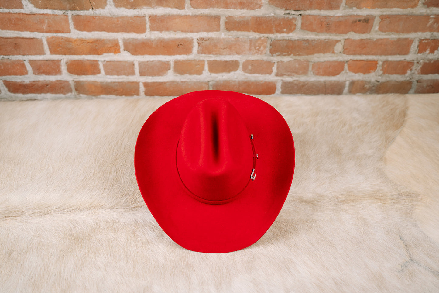 Cattleman | Hat with Western Hat Band - Red